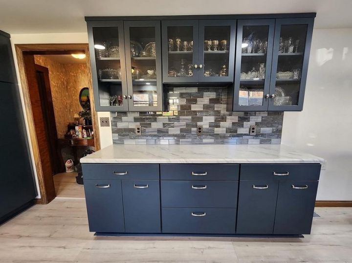 millwork_install_gurskyi_Navy Glass Front Cabinets – Kitchens & Cabinetry