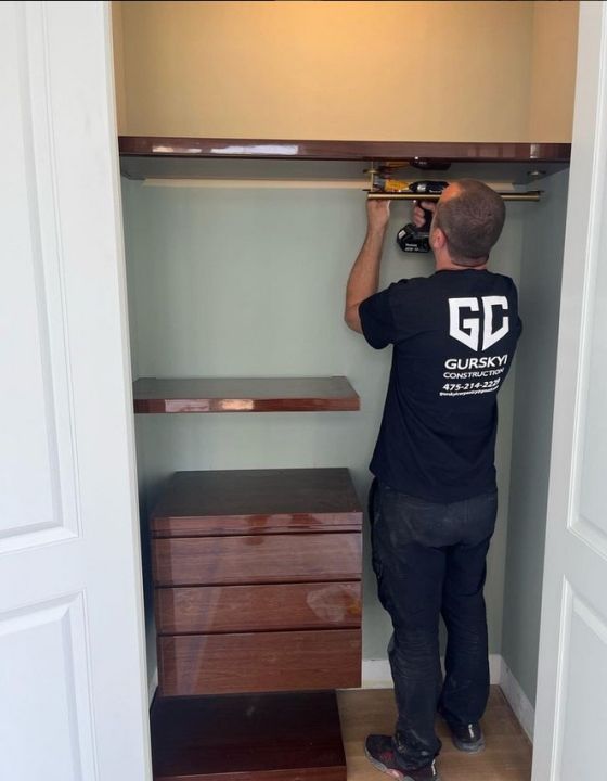 millwork_install_gurskyi_Installing Closet Millwork millwork_install_gurskyi_Installing Closet Millwork